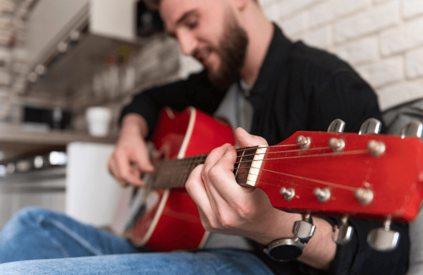Voicings cerrados y abiertos: diferencias y aplicaciones