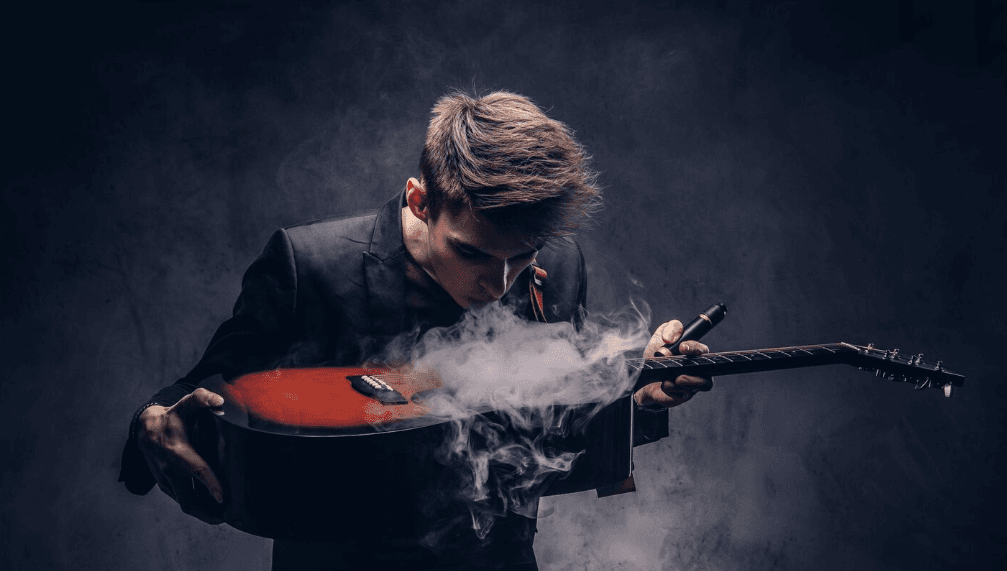 Modo locrio en guitarra: fórmula y acorde m7b5